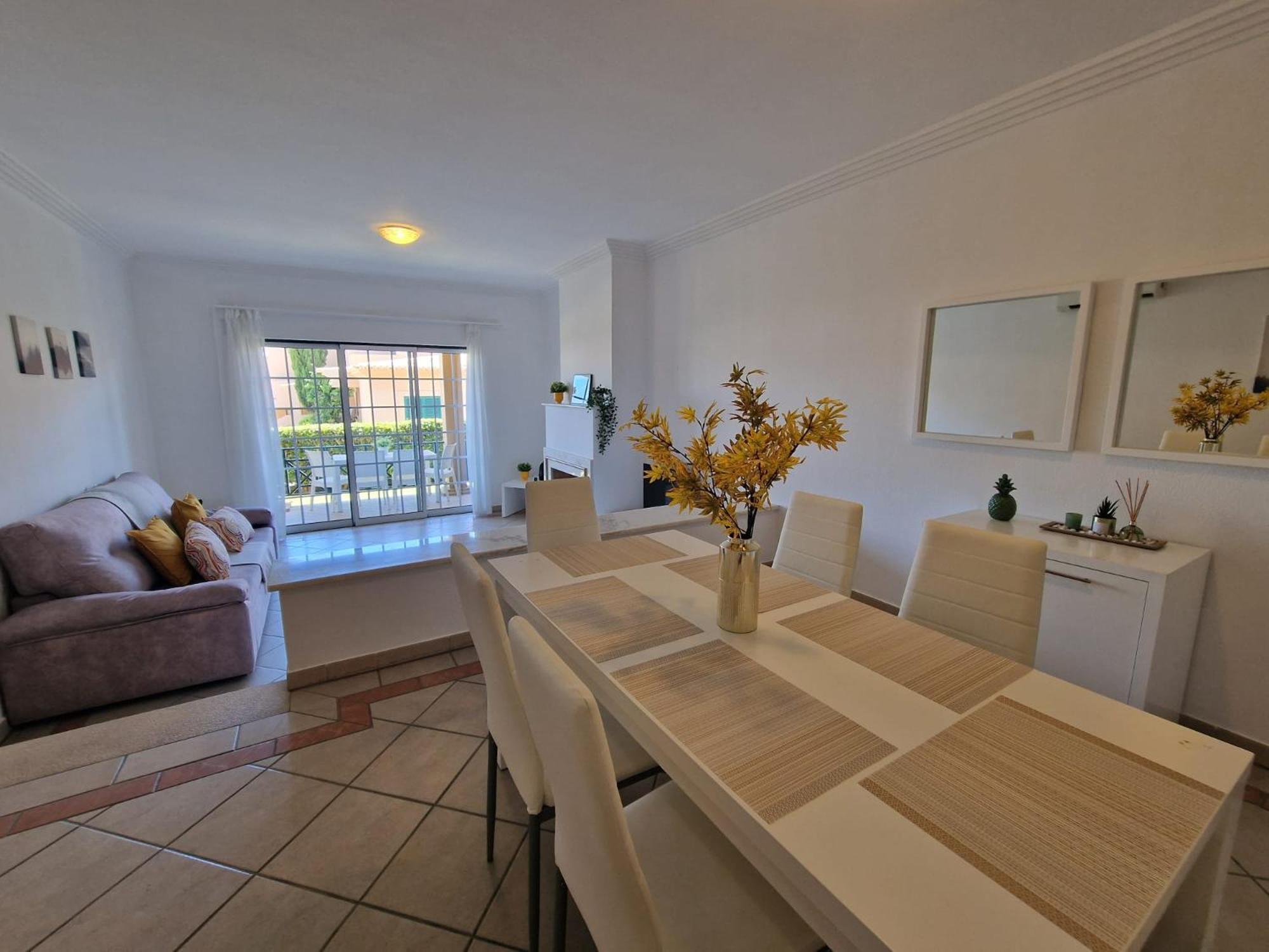 Perfect In Santa Eulália Beach- Albufeira. Villa *