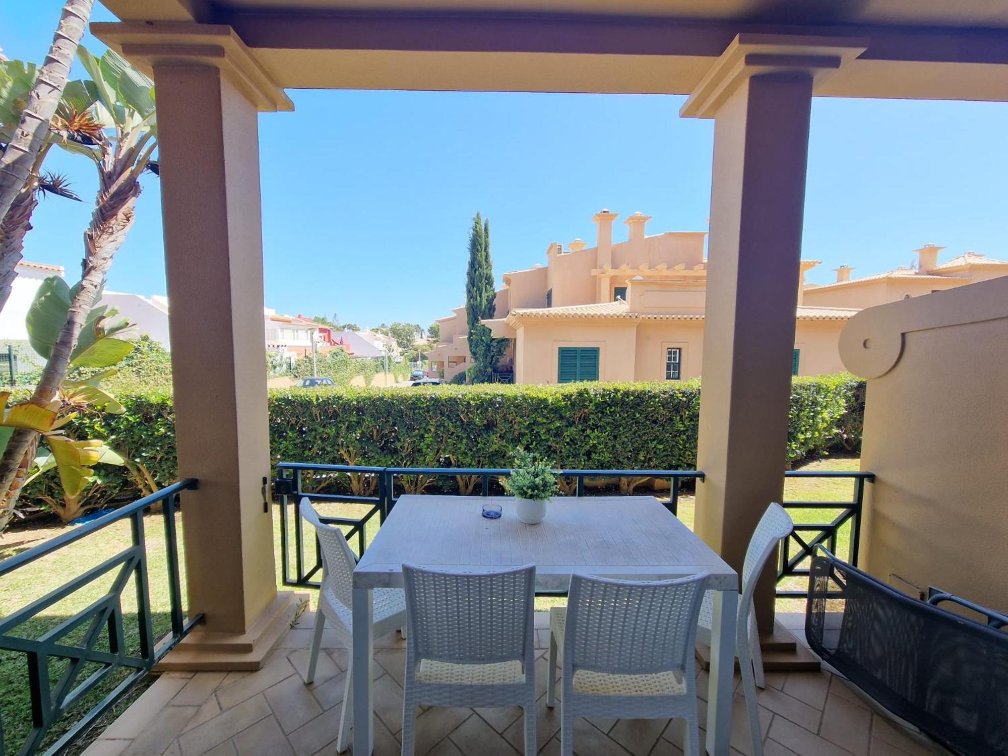 Villa Perfect In Santa Eulália Beach- Albufeira. *